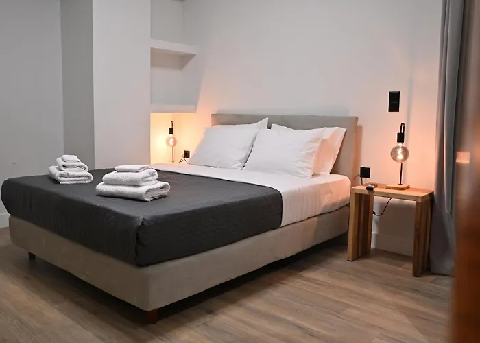 By The Appartement Kastoria